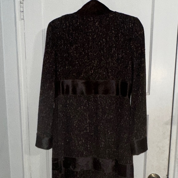Elegant Brown Women's Coat - Picture 3 of 13